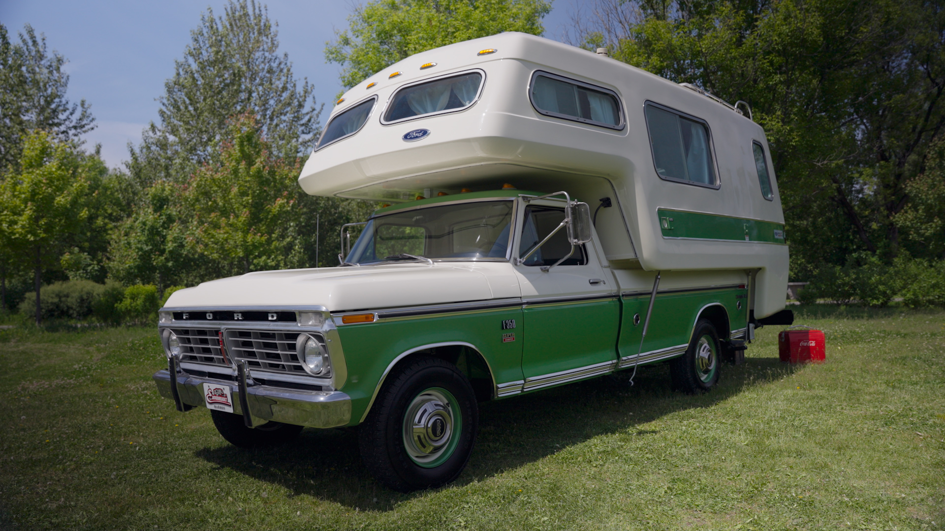 Ford American road camper 1973